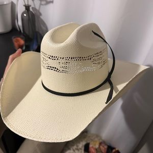 LIKE NEW Resistol Straw Hat
